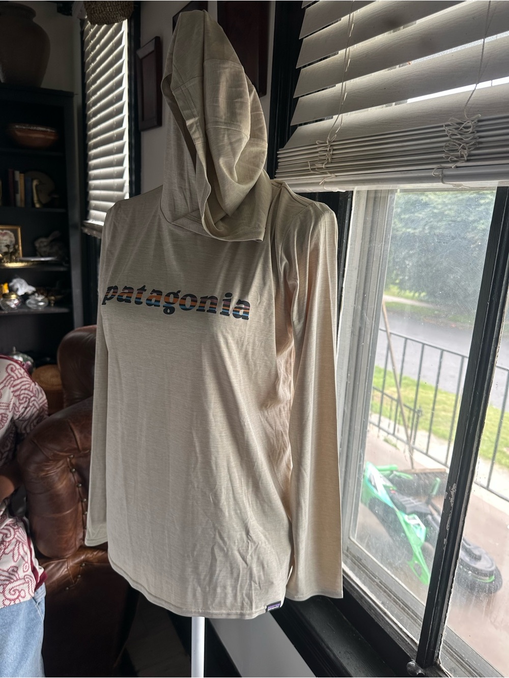Patagonia capilene cool daily Beige Hooded Long Sleeve Tee with Logo Stripe - Picture 3 of 11